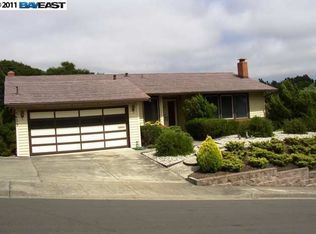 5673 Shadow Ridge Dr, Castro Valley, CA 94552