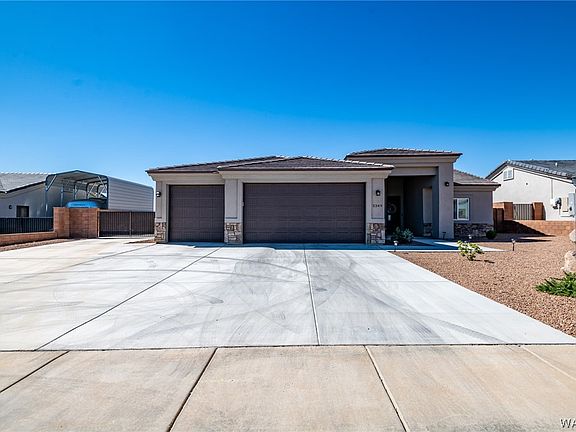 3rd image of 5349 N Prairie Heights Drive