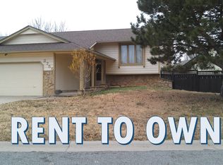 2755 S Glacier Ct, Wichita, KS 67215