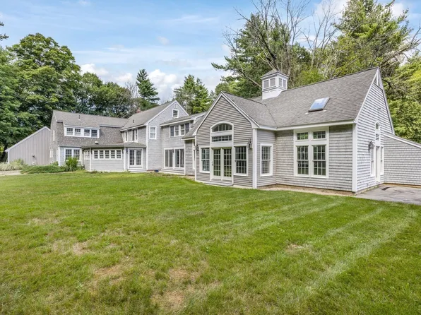 4 Fraser Ln, Newbury, MA 01922