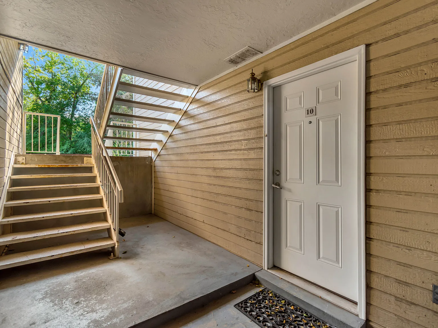 2 bed, 648 sqft, $1,650 — Photo 3