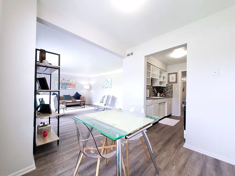 Smartland Lee-Mustang Apartments — Photo 24
