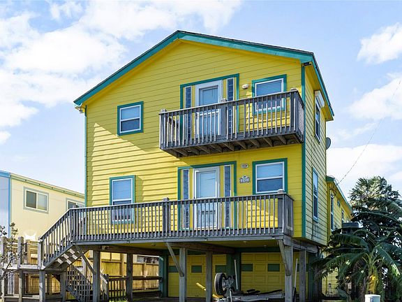 2nd image of 1321 Bay St