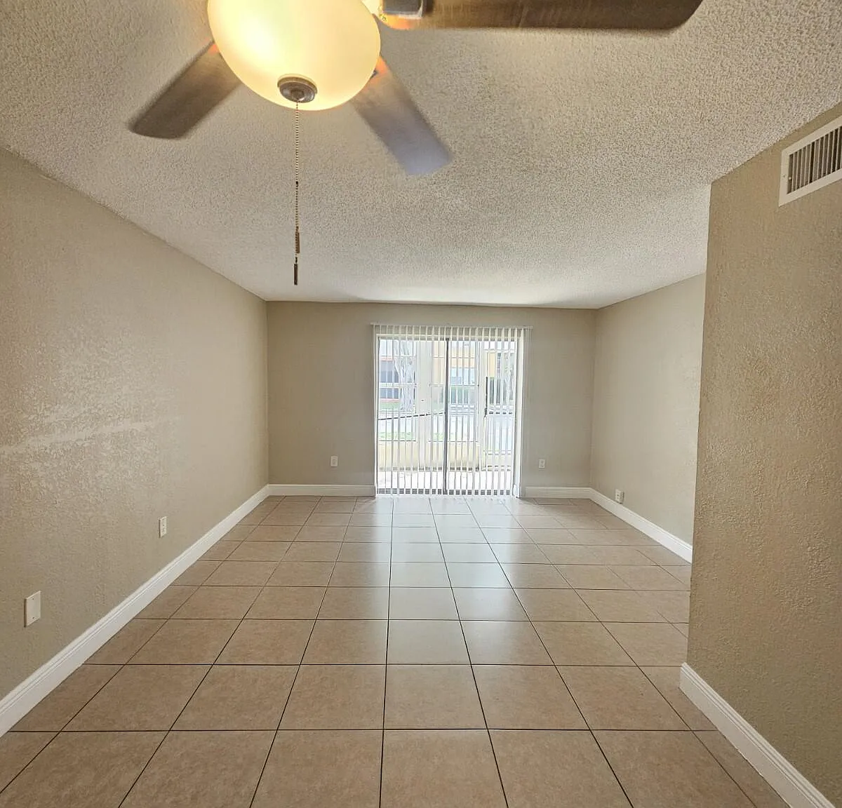 2 bed, 2.0 bath, 1290 sqft, $1,850 — Photo 1