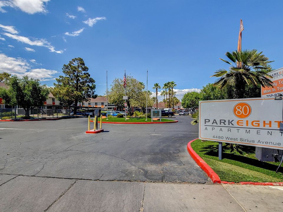 Park 80 Apartments
