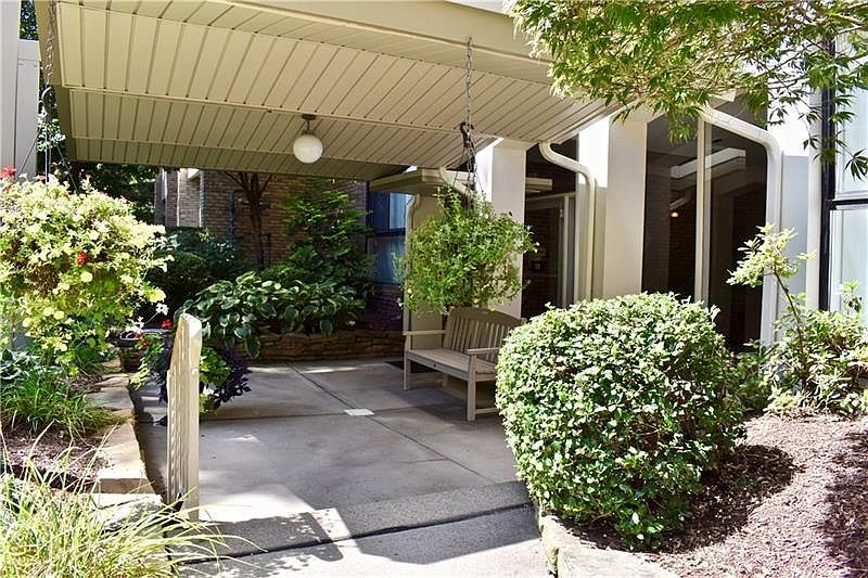 2nd image of 53 Highland Rd APT 301