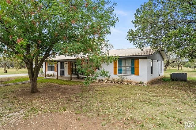 1st image of 550 Country Oaks Ln