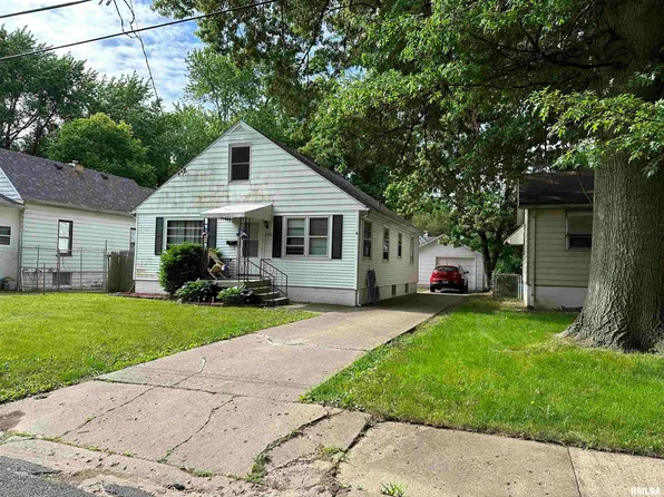 2210 W Butler St, Peoria, IL 61605