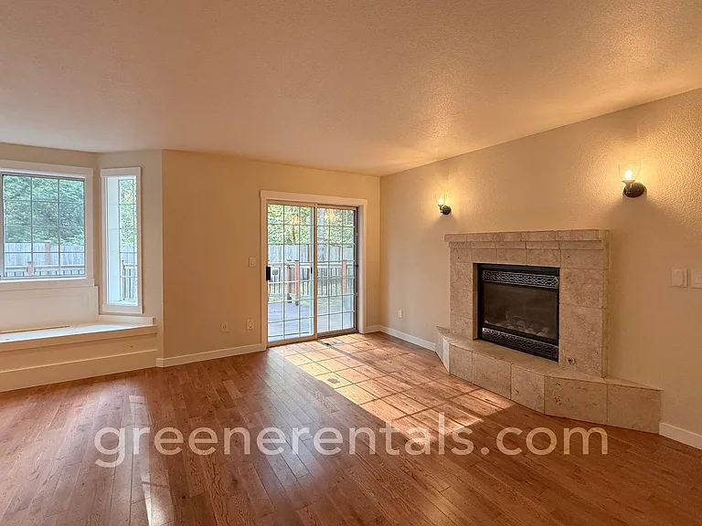 1206 Tabitha Ct NW — Photo 11