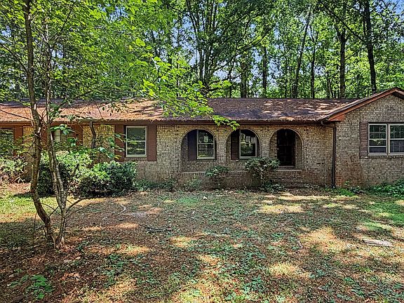 2nd image of 271 Corinth Rd