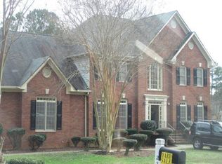 220 Lakepoint Ln, Fayetteville, GA 30215