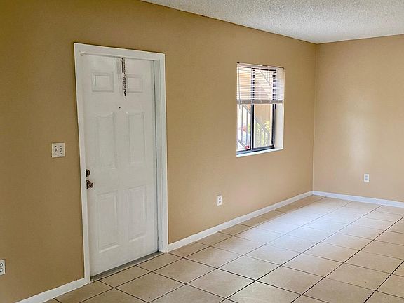 5th image of 6021 10th Ave N APT 112