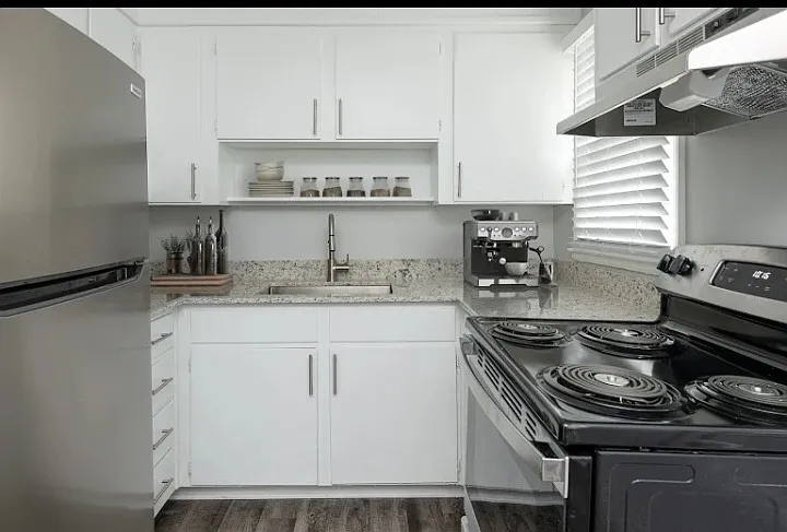 1800 Lookout Ln #4 — Photo 5