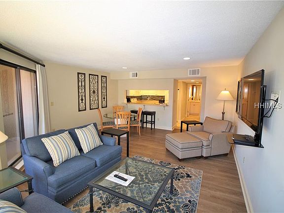 3rd image of 9 Harbourside Ln #7324C
