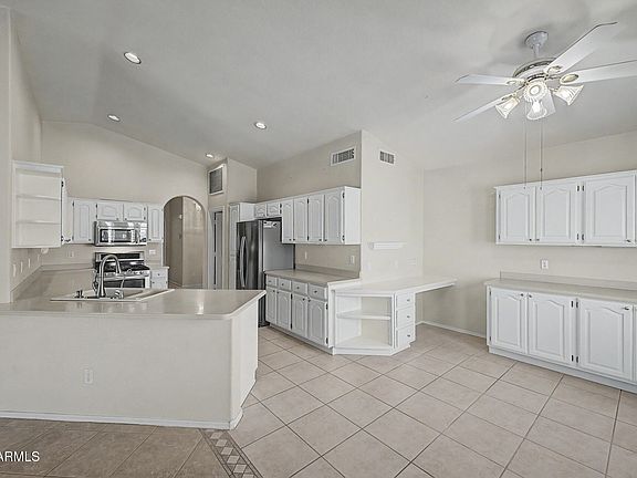 5th image of 9011 E DIAMOND Drive