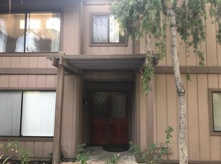 55 Northwoods Ln, La Crescenta, CA 91214