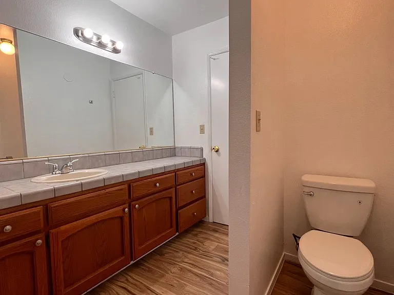479 E Alluvial Ave #103 — Photo 24