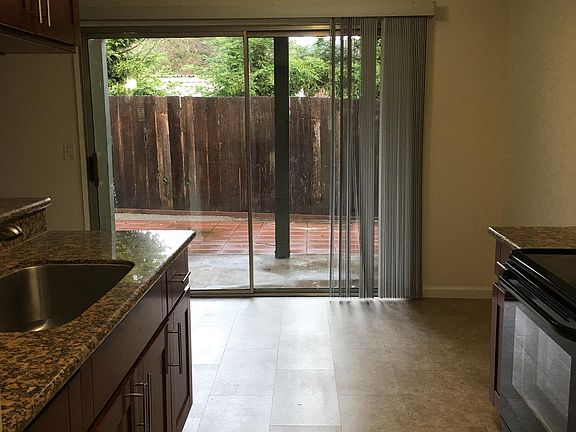 4th image of 187 Siesta Way