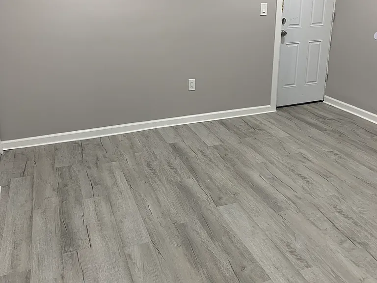 125-127 Redwood Ave #1 — Photo 5