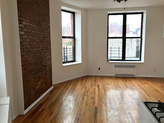 3rd image of 137 E 116th St #4U