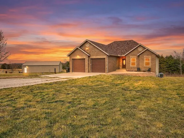 2459 Old Hillcrest Road, Marshfield, MO 65706