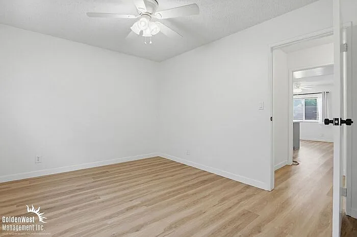 643 W 6th Ave #647 — Photo 13