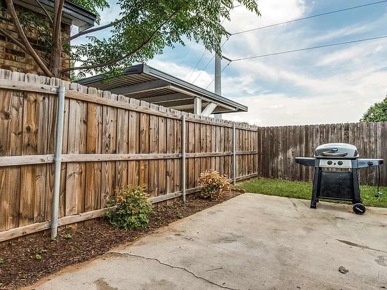 1461 Javelin Way — Photo 13