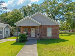 306 S 2nd St, Collins, MS 39428