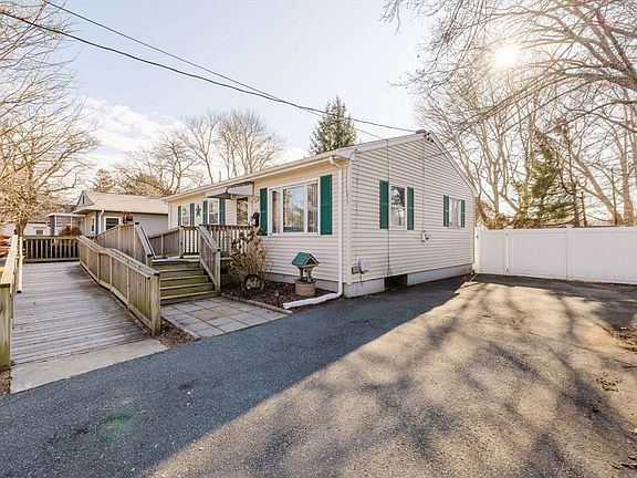 4th image of 1243 New Boston Rd