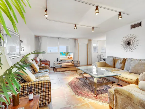 1811 Jefferson St APT 806, Hollywood, FL 33020