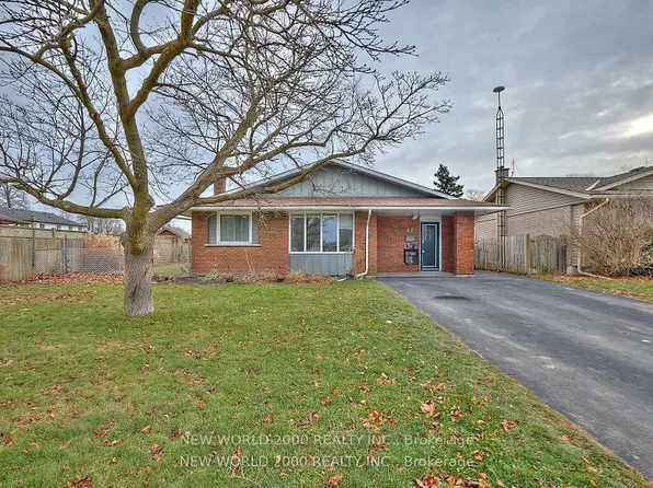 62 Champlain Ave, Welland, ON L3C 2L7