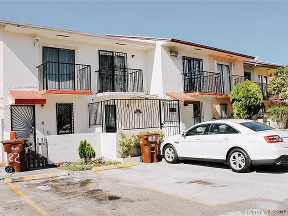 3rd image of 2310 W 60th St APT 11-G