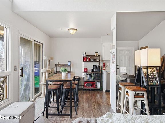 3rd image of 9241 Blackberry St APT 3