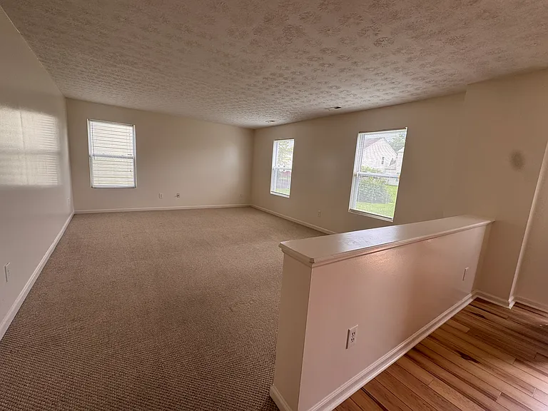 8175 Grant Park Ave — Photo 11