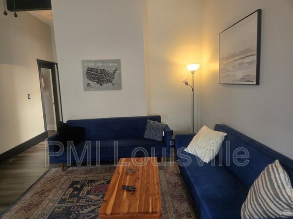1156 S Brook St APT 4