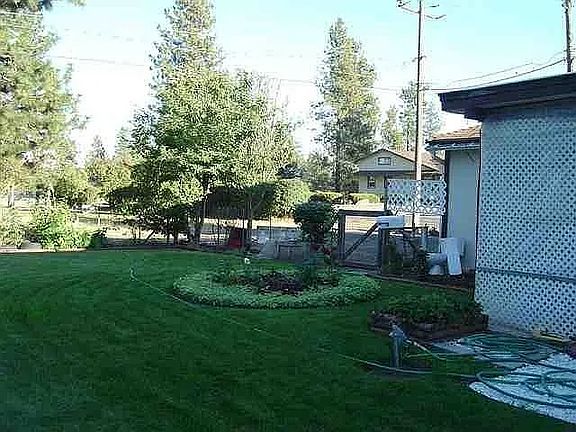5th image of 1015 E Ladd St