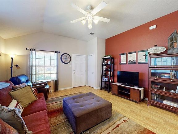 5th image of 3906 Tranquil Path Dr