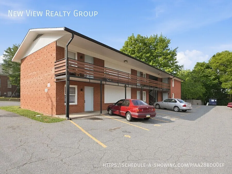 260 Church St NE #6