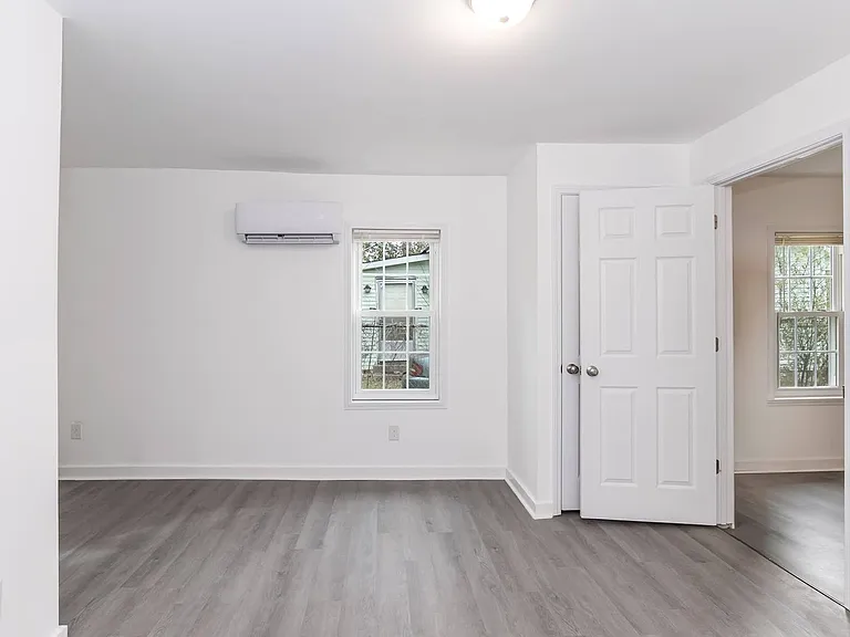 916 Star St — Photo 14