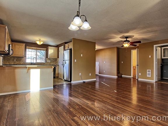 5th image of 1105 W 31st St