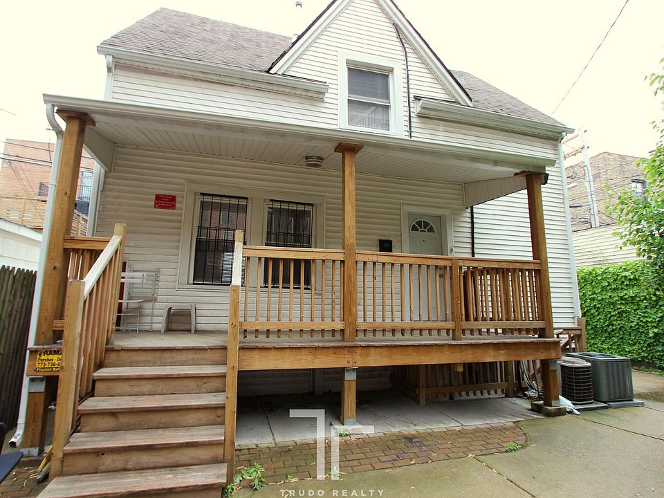 1st image of 849 W Wellington Ave #Ch