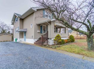 76 W River Rd, Rumson, NJ 07760