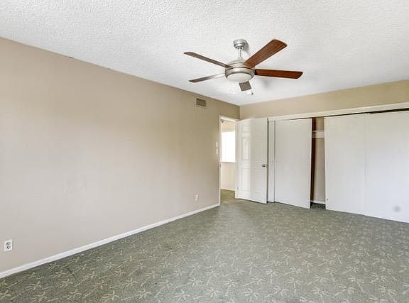 4th image of 301 Parkway Dr E