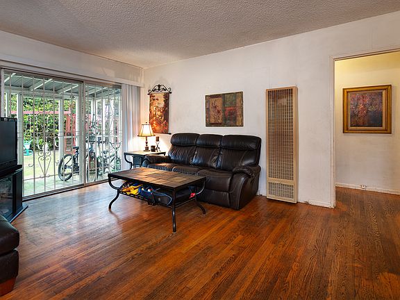 3rd image of 5454 Selmaraine Dr