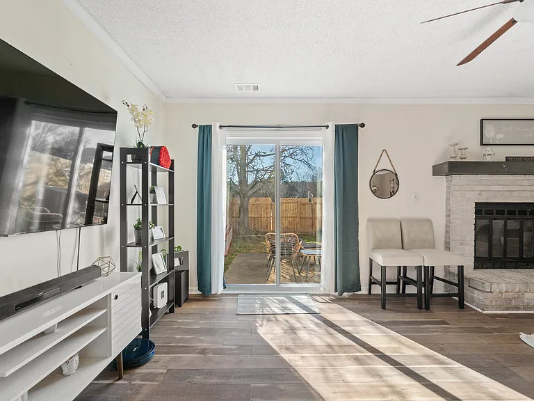 5104 Settlers Park Dr — Photo 6