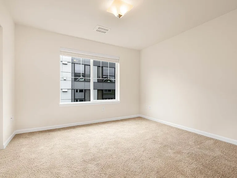 3420 SW Graham St #1003 — Photo 10