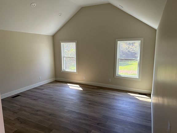 5th image of 1316 Meldrum St NE