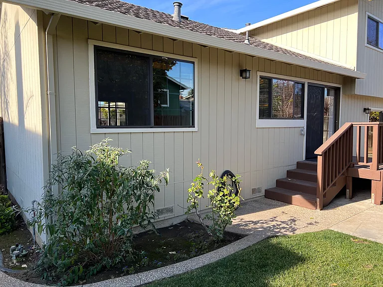 3792 Thousand Oaks Dr — Photo 6