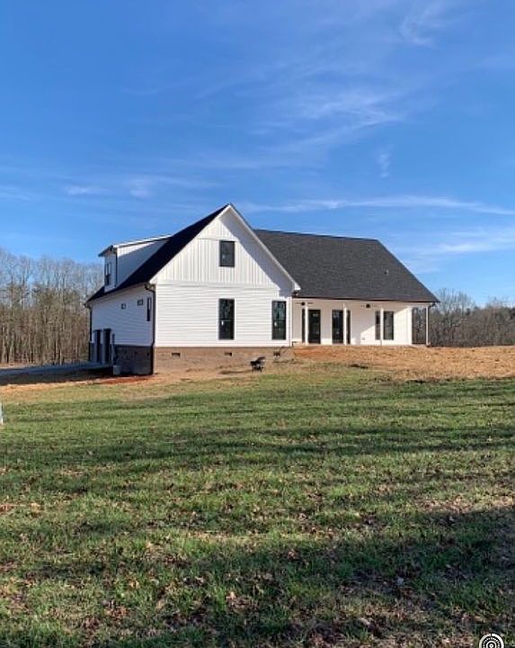 2nd image of 4923 Hinshaw Town Rd