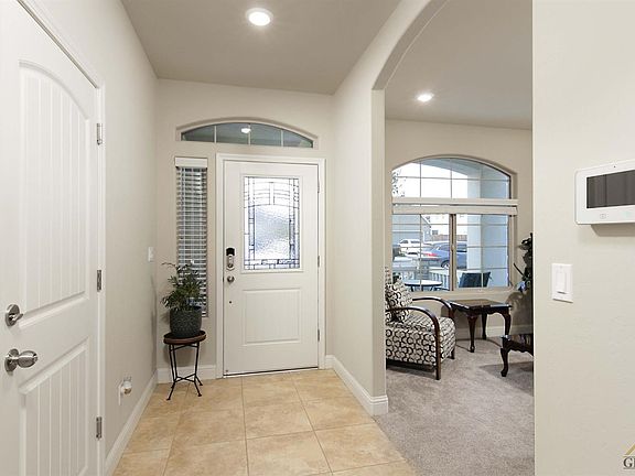 3rd image of 9309 Woodbrook Dr